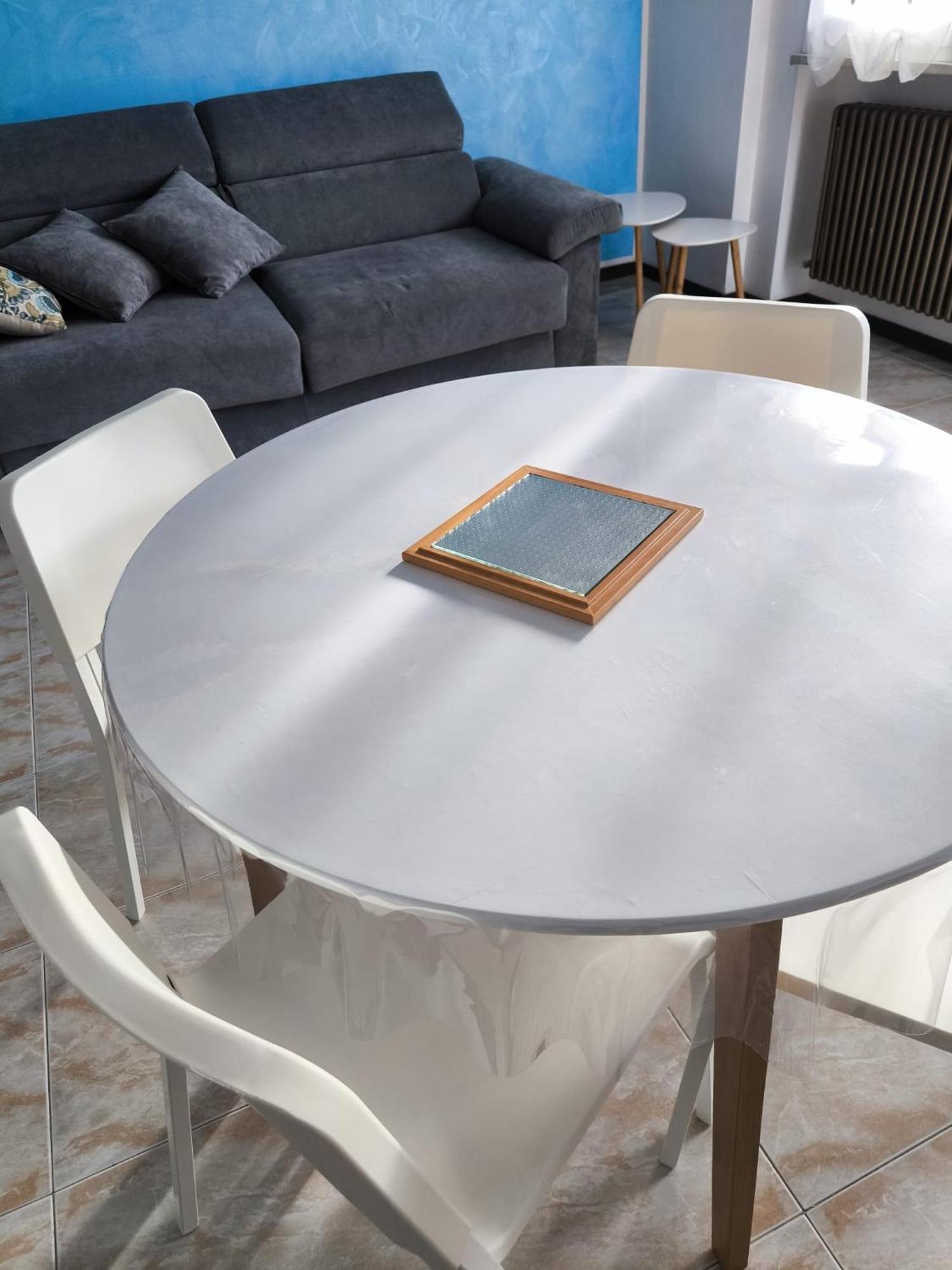 Appartamento Azzurro เปซาโร ภายนอก รูปภาพ